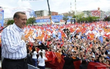 Пирӯзии исломгароён: фурсатҳо ва чолишҳо