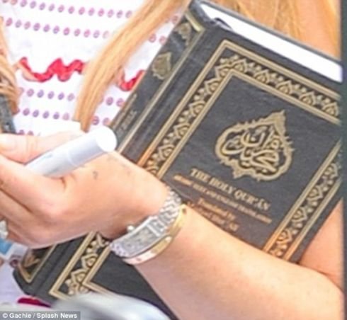 Линдси Лохан, Исломро пазируфт?